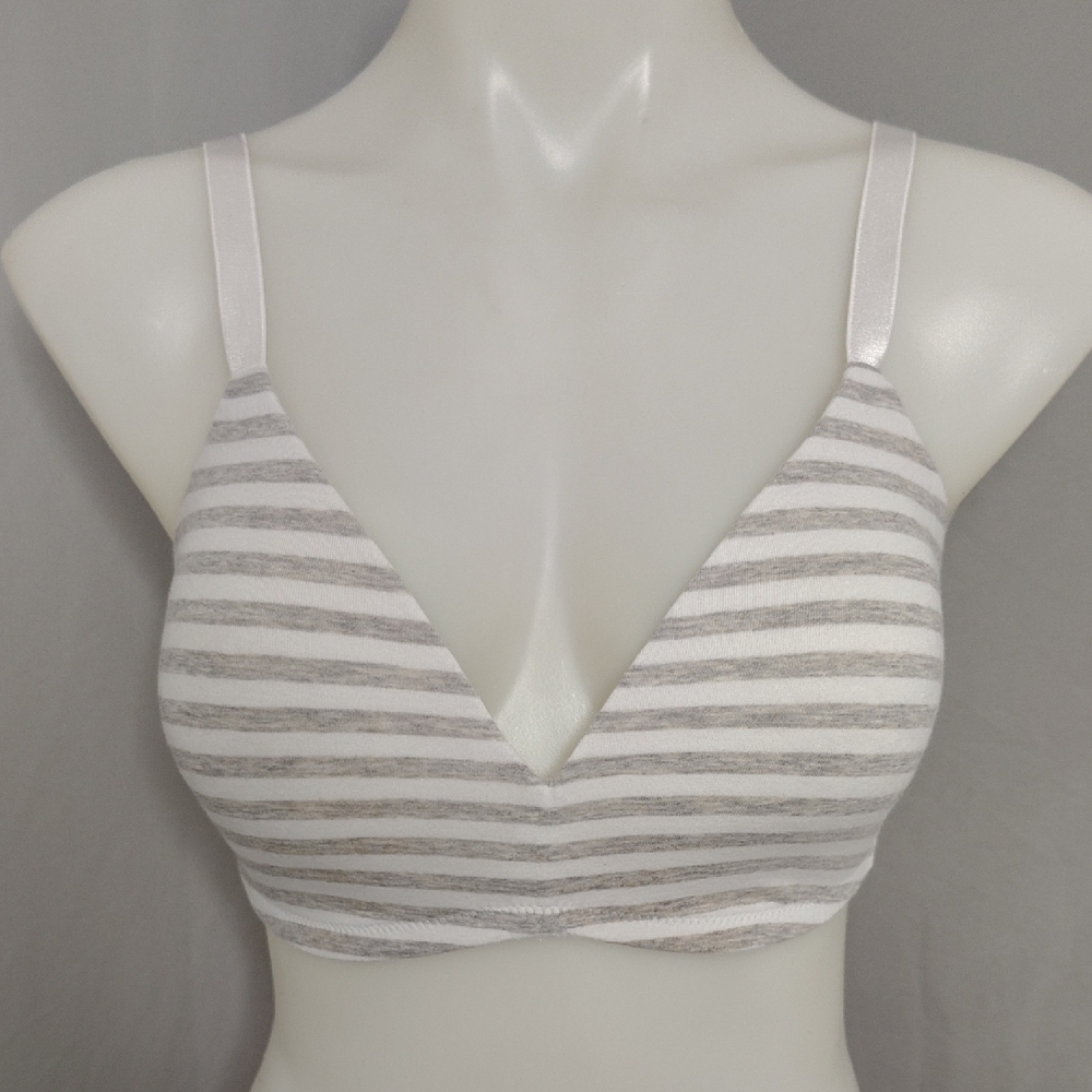 Ellen Tracy Gray and White Bra